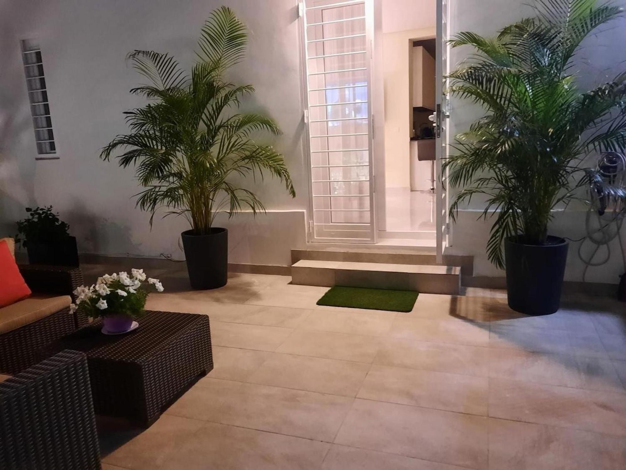 Bajo Con Jardin En Centro
